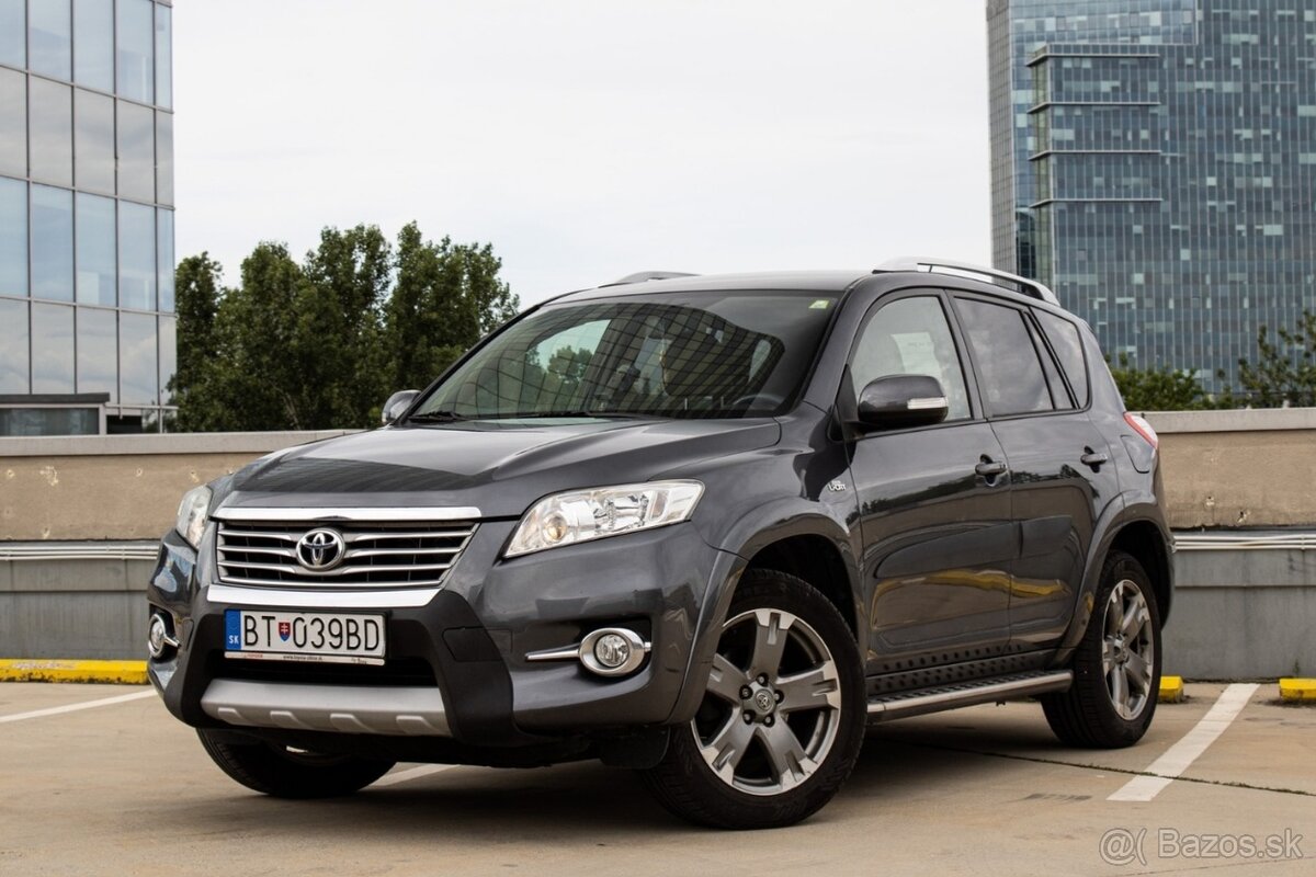 Toyota RAV4 2.2l D-CAT 150 Premium A/T