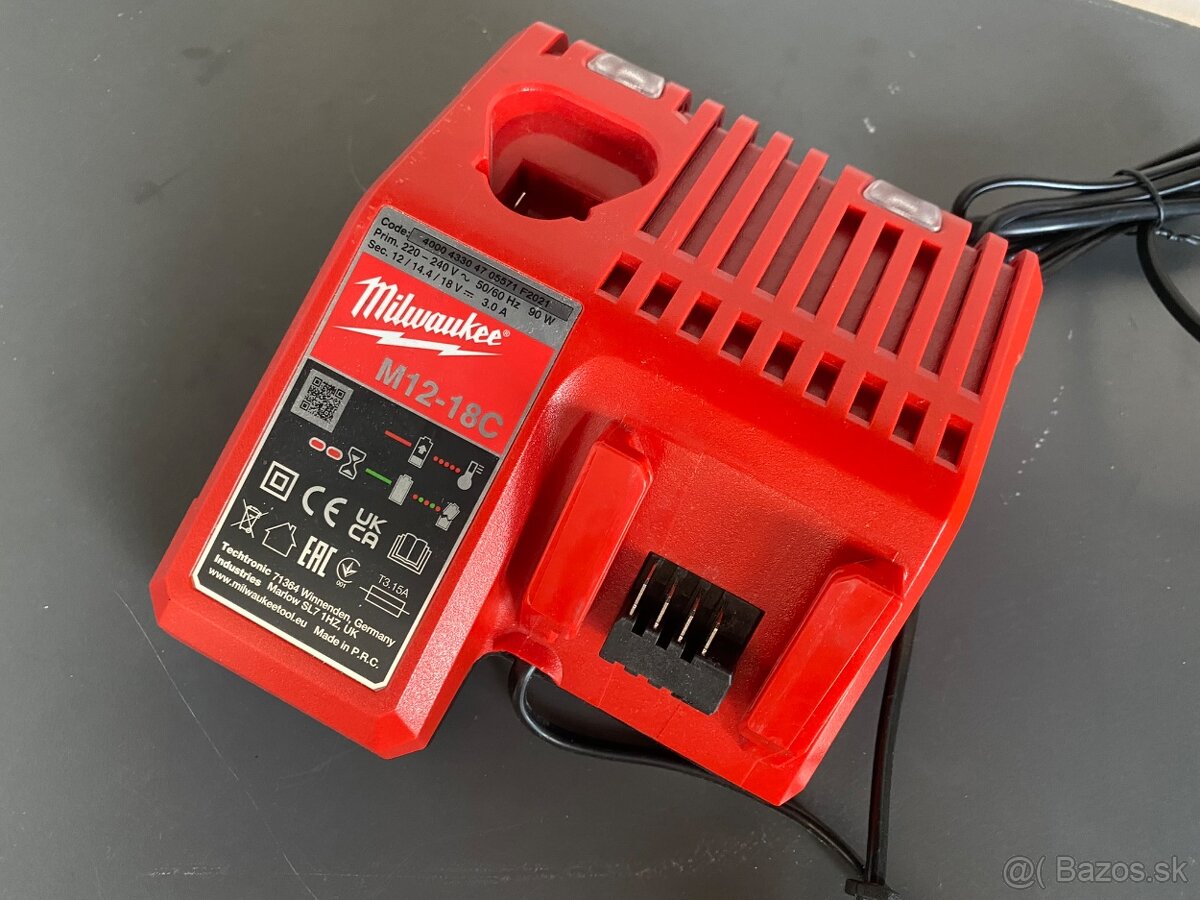 MILWAUKEE M12™ - M18™ NABÍJAČKA