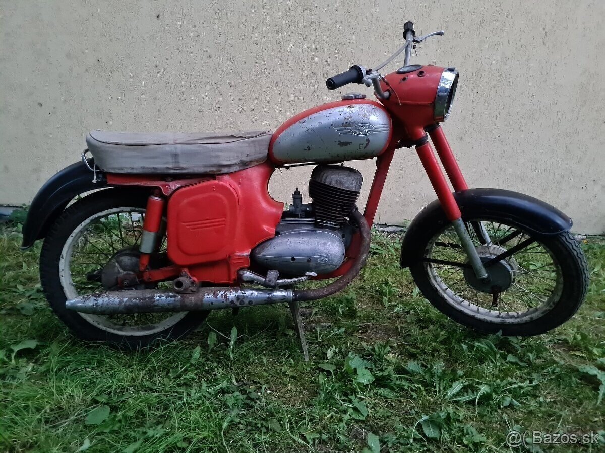 Jawa 250/590 sportka