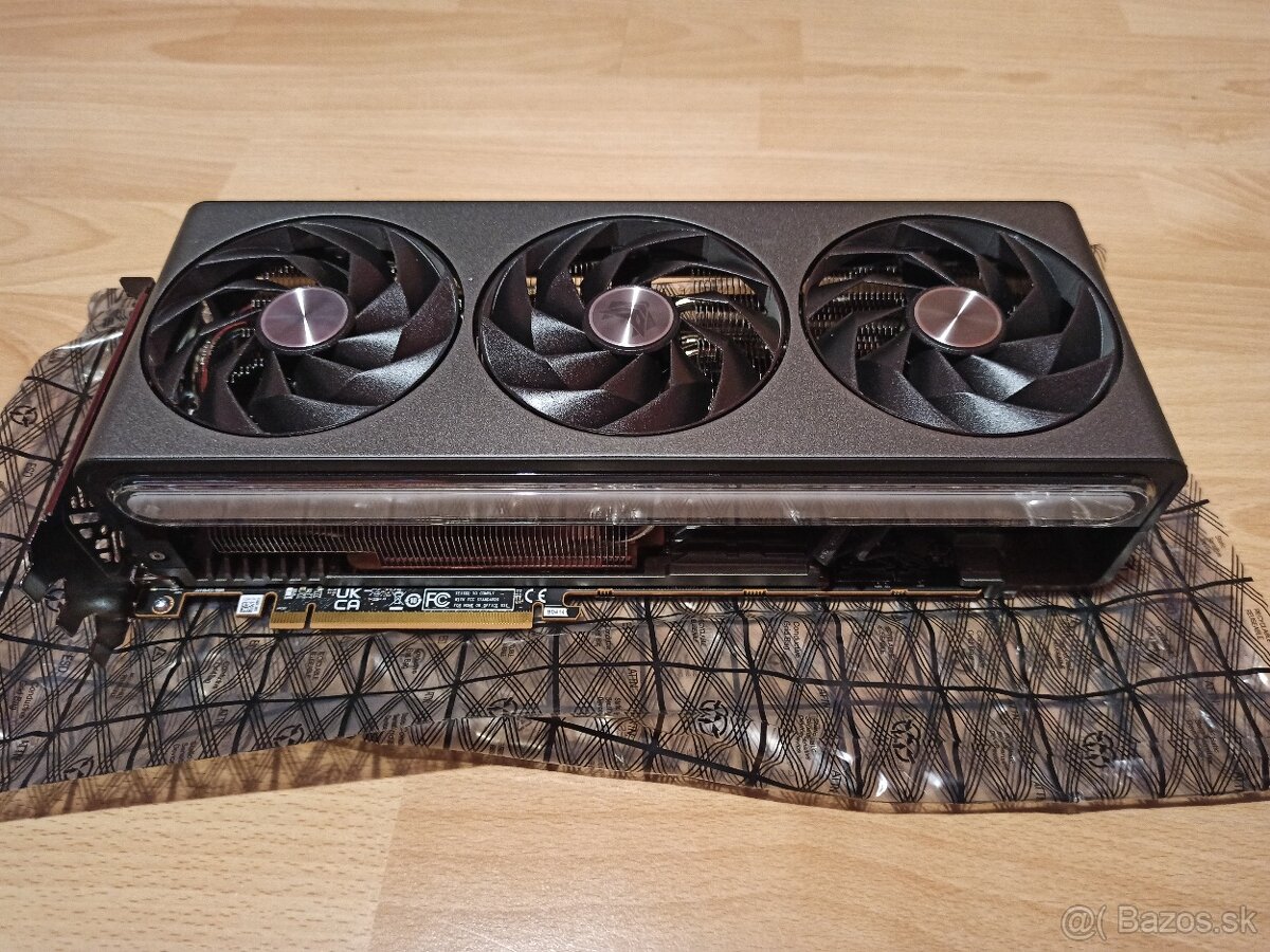 SAPPHIRE NITRO+ AMD Radeon RX 7900 XTX Vapor-X 24G