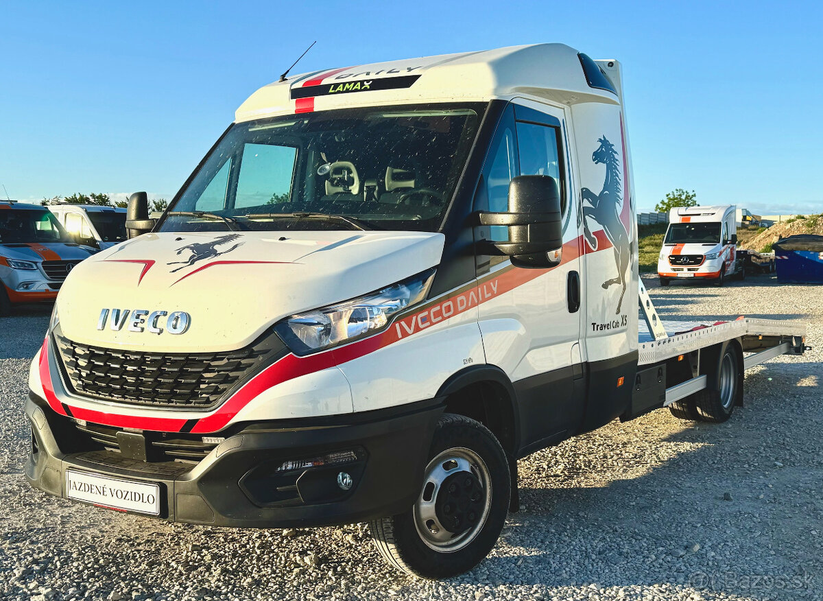 Iveco Daily odťahový špeciál so spaním s prívesom