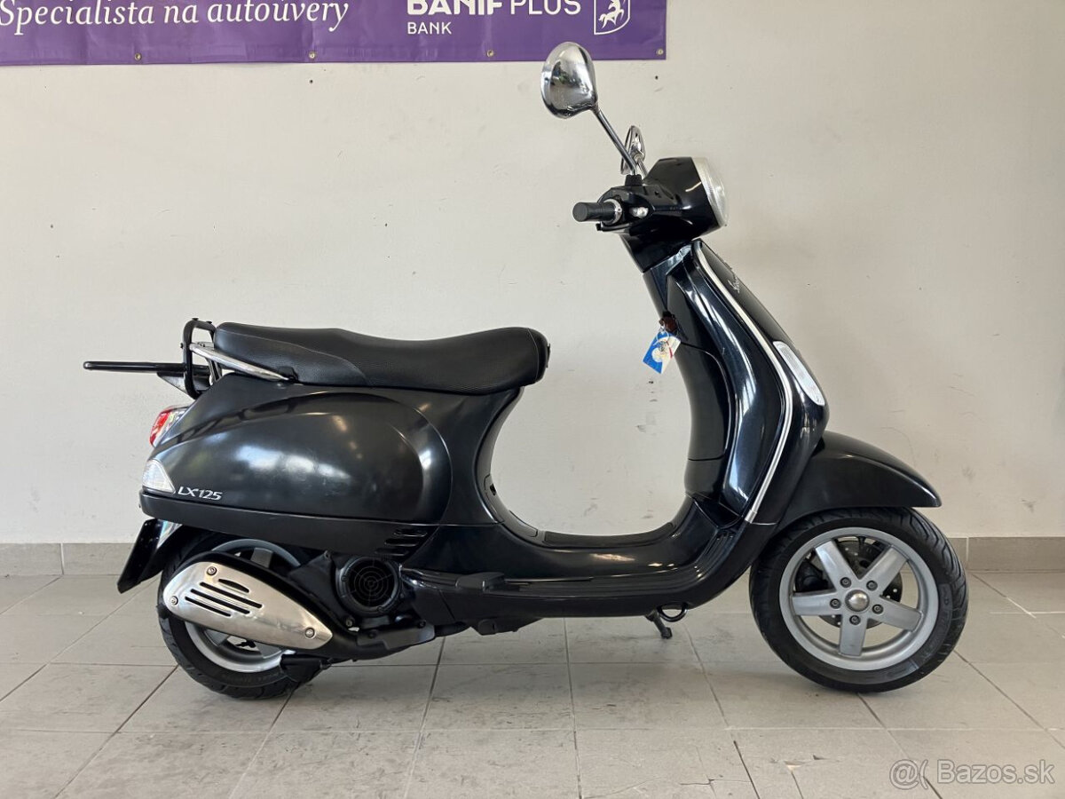 Piaggio Vespa LX125