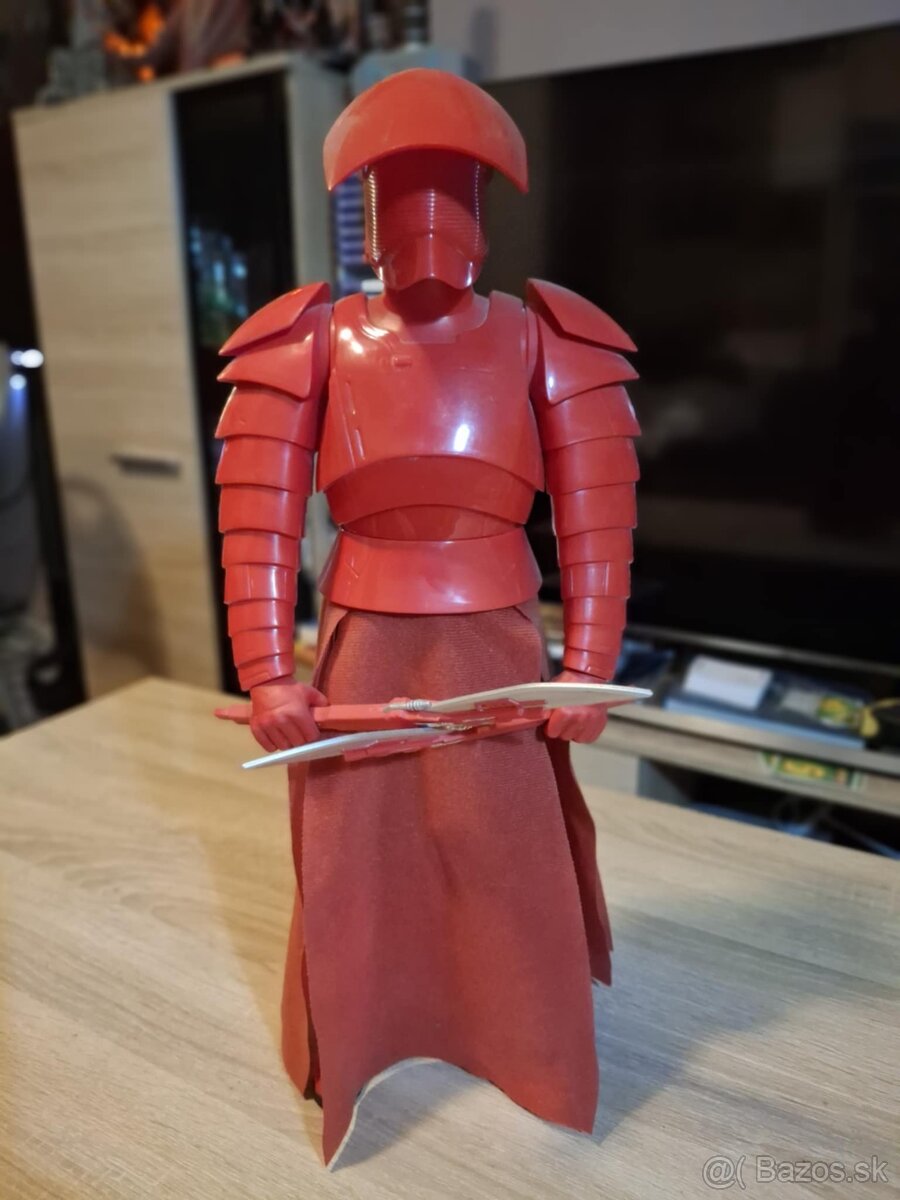 STAR WARS Figúrka Red Guardian. 50cm