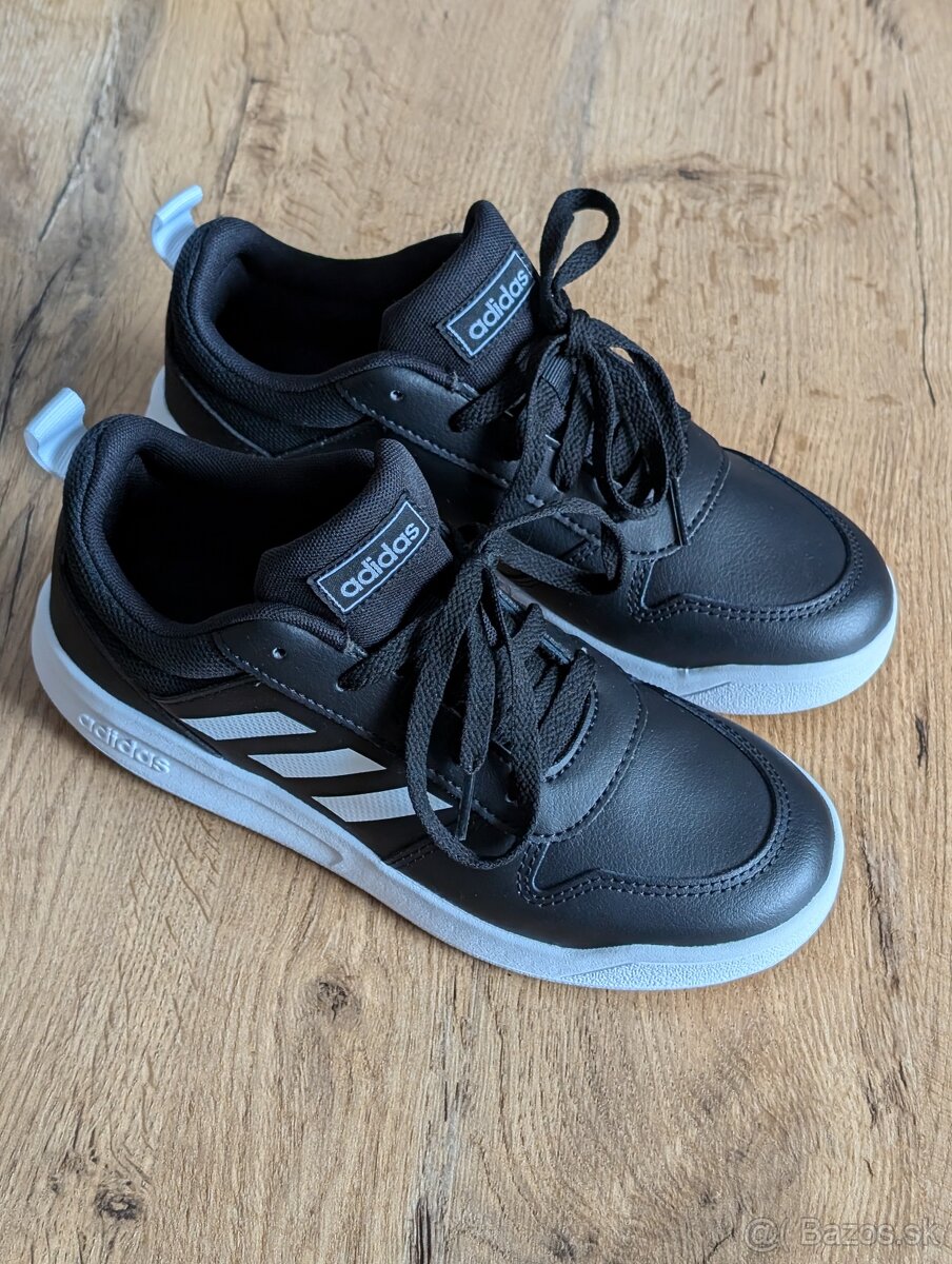 Tenisky adidas