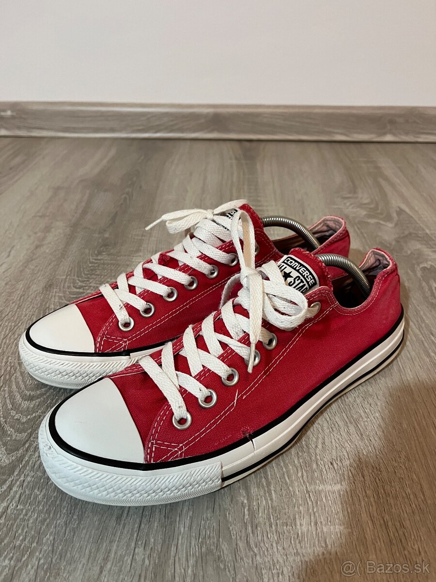 Converse červené