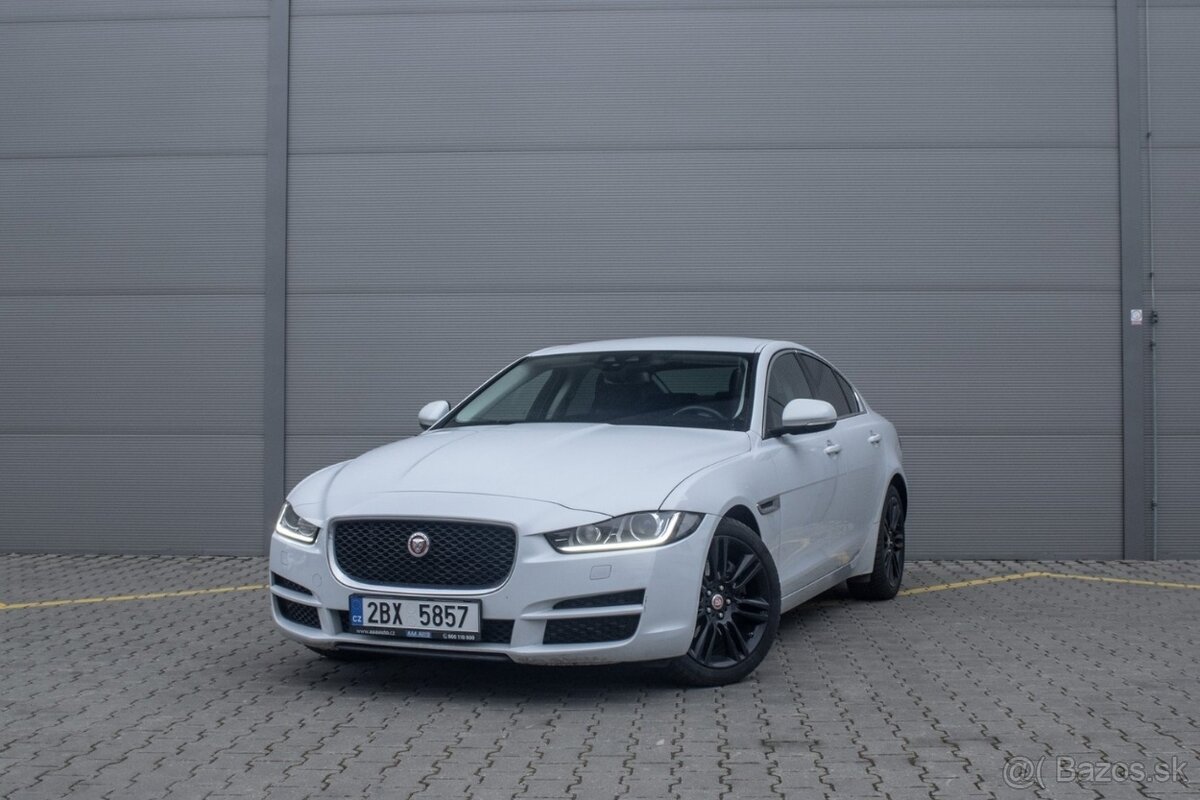 Jaguar XE