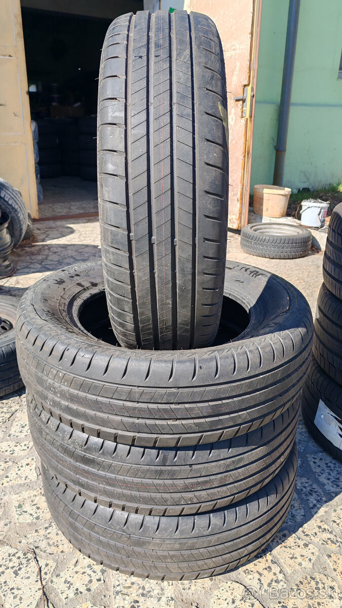 Letné pneu 225/65 R17 --- BRIDGESTONE