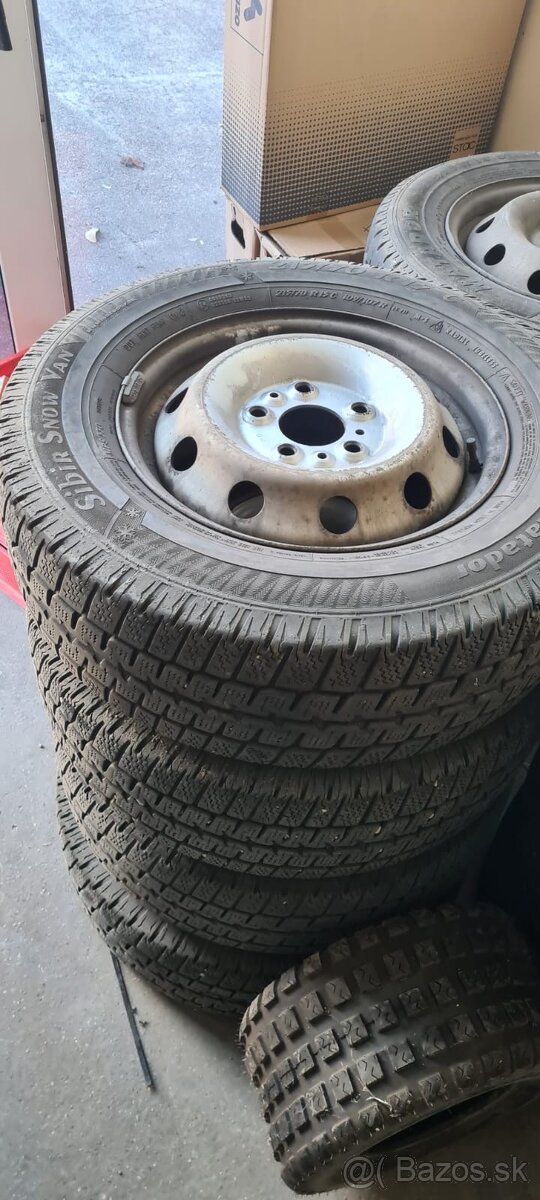 Matador Sibir Snow Van 215/70 R15 109/107R