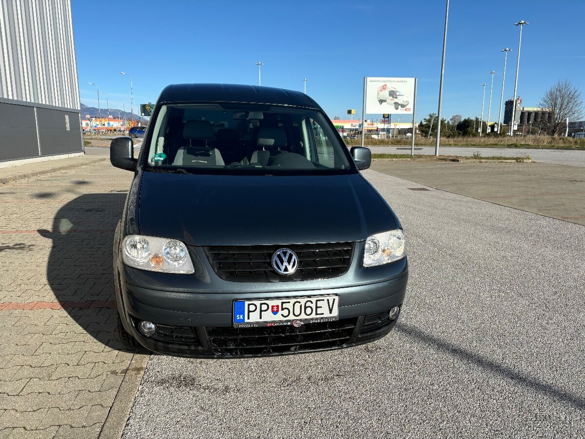 Volkswagen Caddy LIFE 1.9TDi 77kw M5