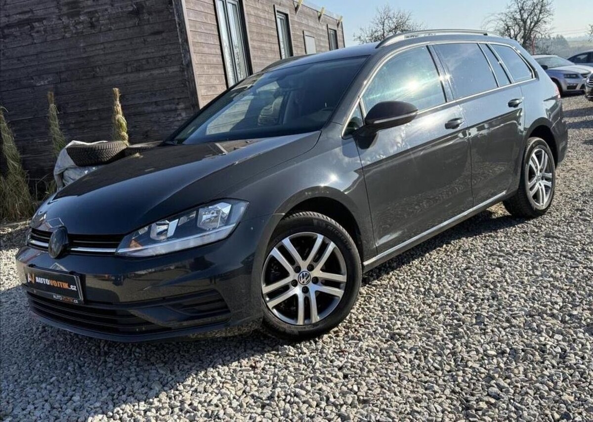 Volkswagen Golf 85kW DIGIKLIMA,+SADA KOL nafta manuál 85 kw