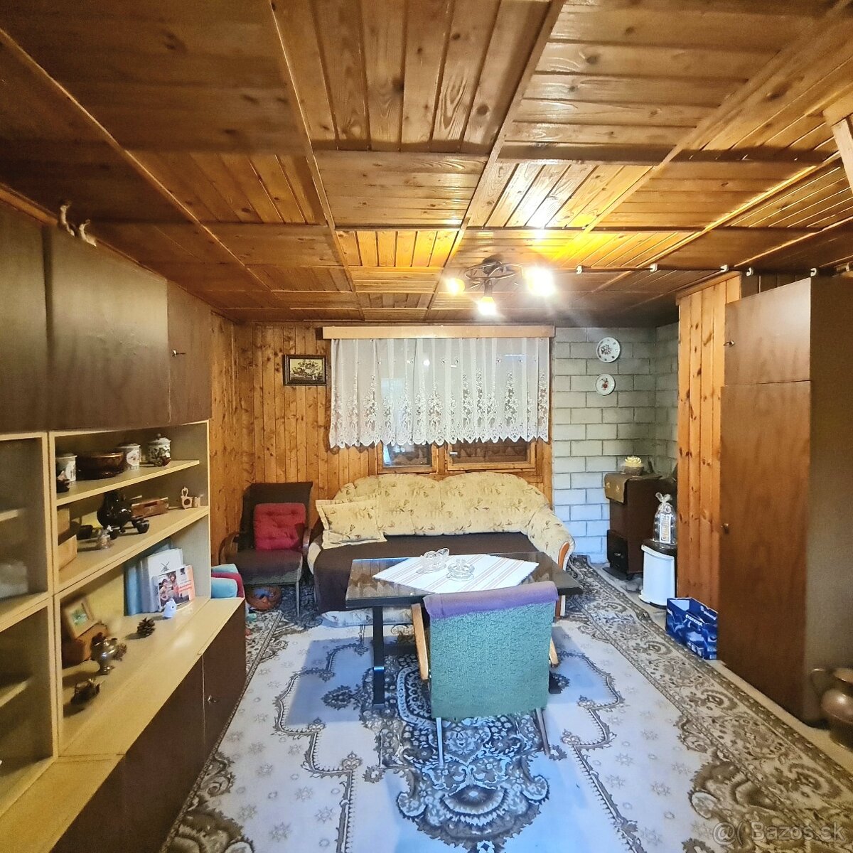 ZÁHRADNÁ CHATKA 3 IZBY PLUS KUCHYŇA REKONŠ. PADLIČKOVO 382M2