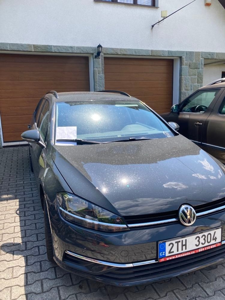 VW Golf 7 variant 1.6 tdi 85kw r.v. 2017