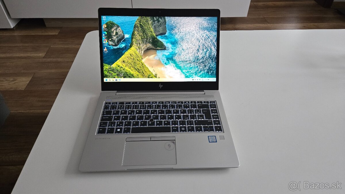 HP Elitebook 840 G6 + HP Dokovacia stanica