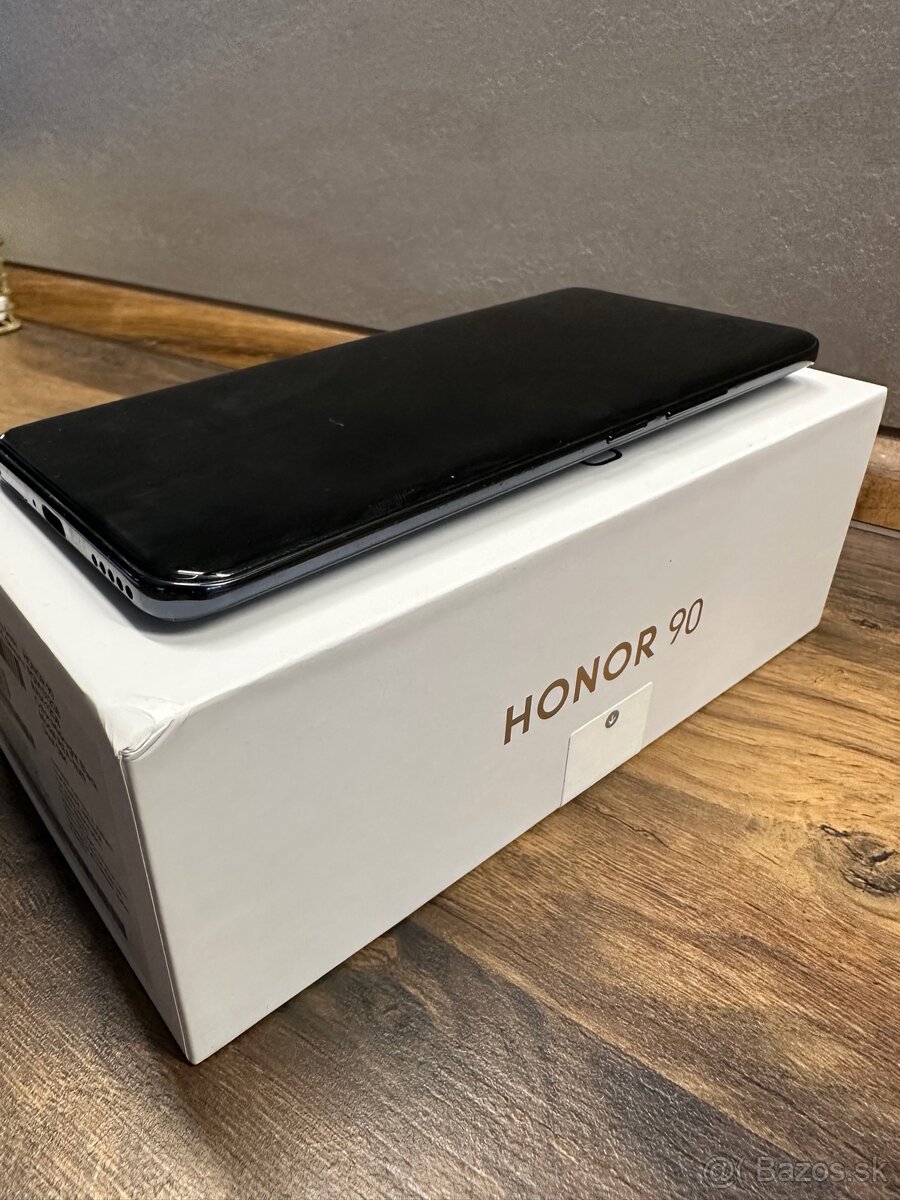 Honorár 90 5G 512GB