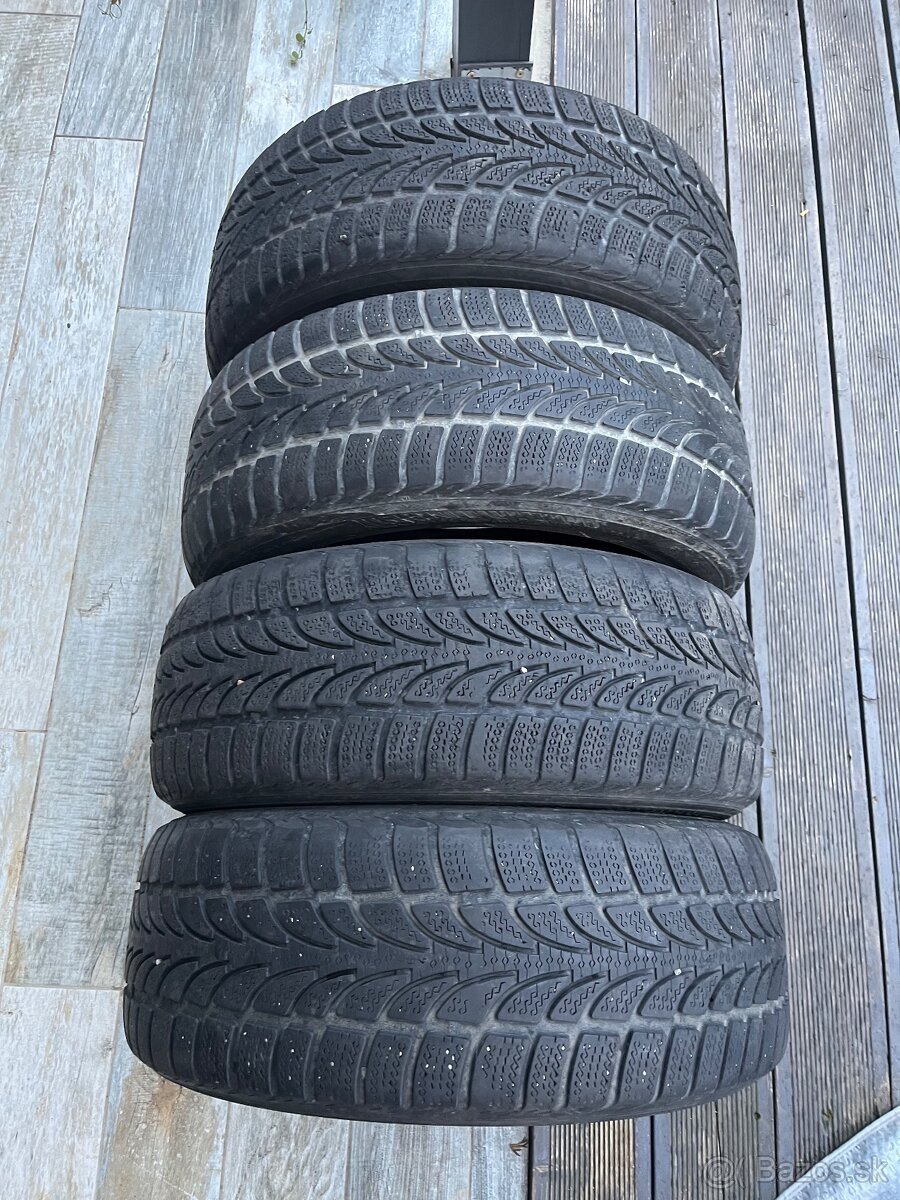 Celorocne pneu 205/55 R16 Nokian❄️❄️❄️