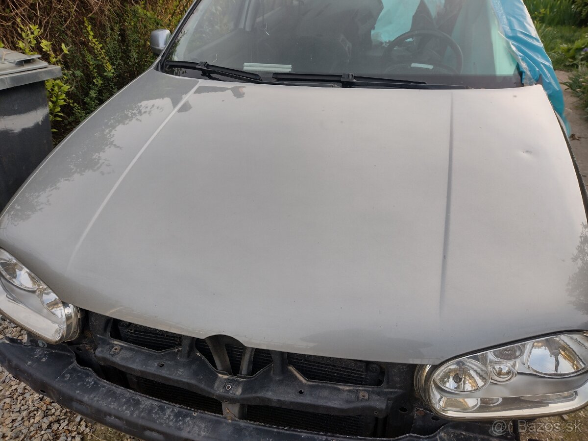 predná kapota Volkswagen golf 4 LD7V