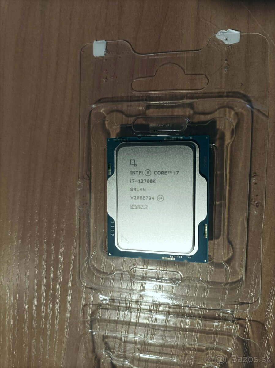 Intel Core i7-12700K