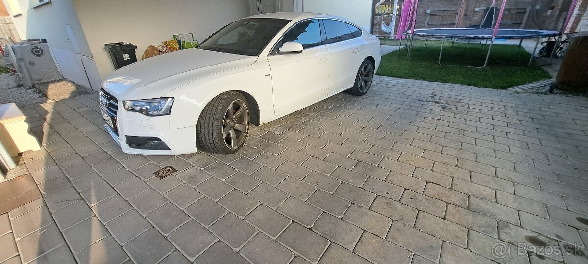 Predám Audi A 5 S-line 2,0 l Diesel