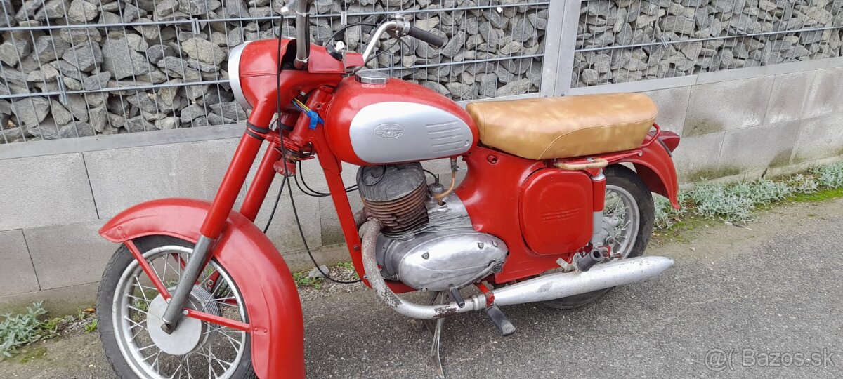 JAWA 250 559