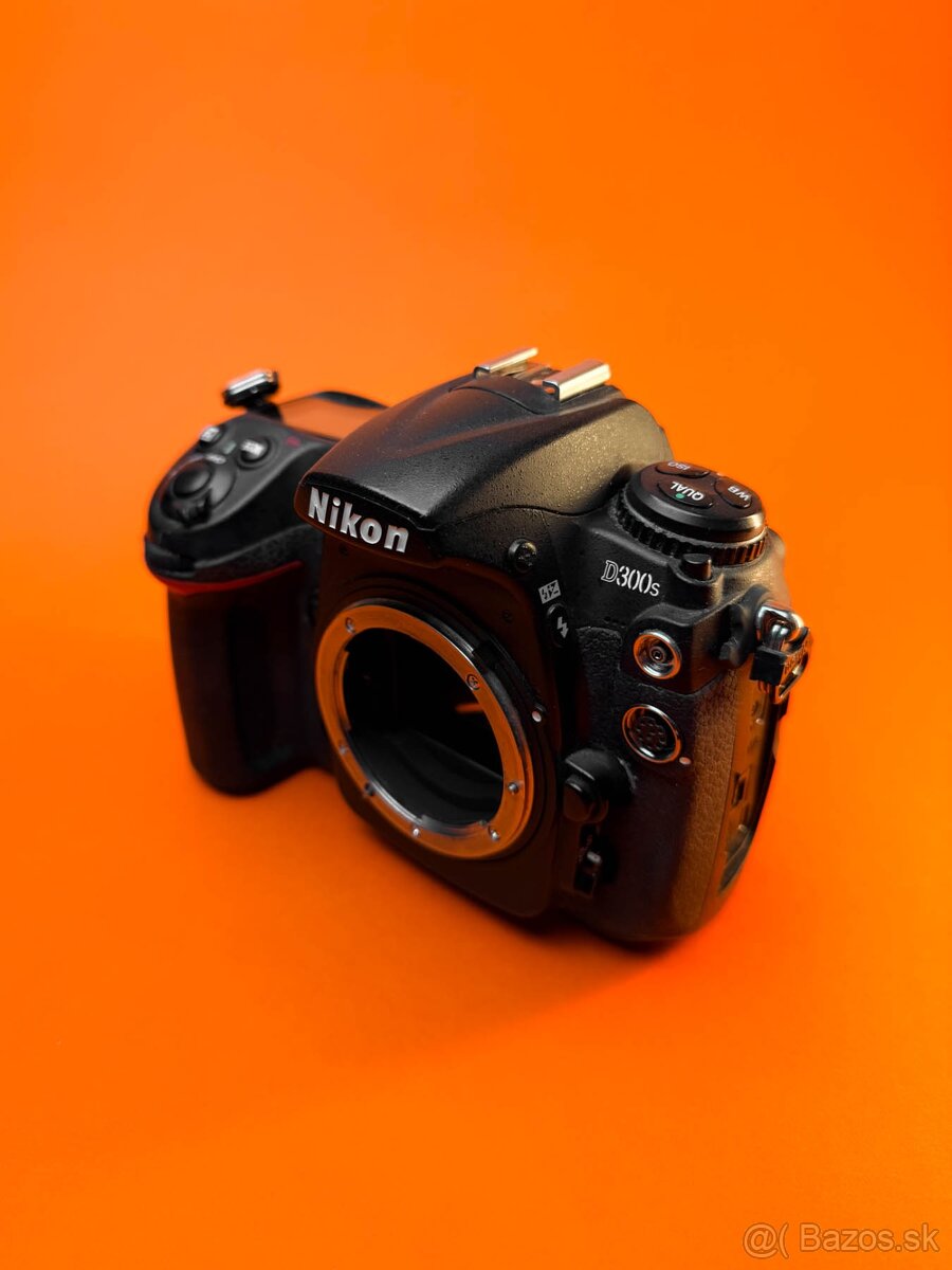 Nikon D300s