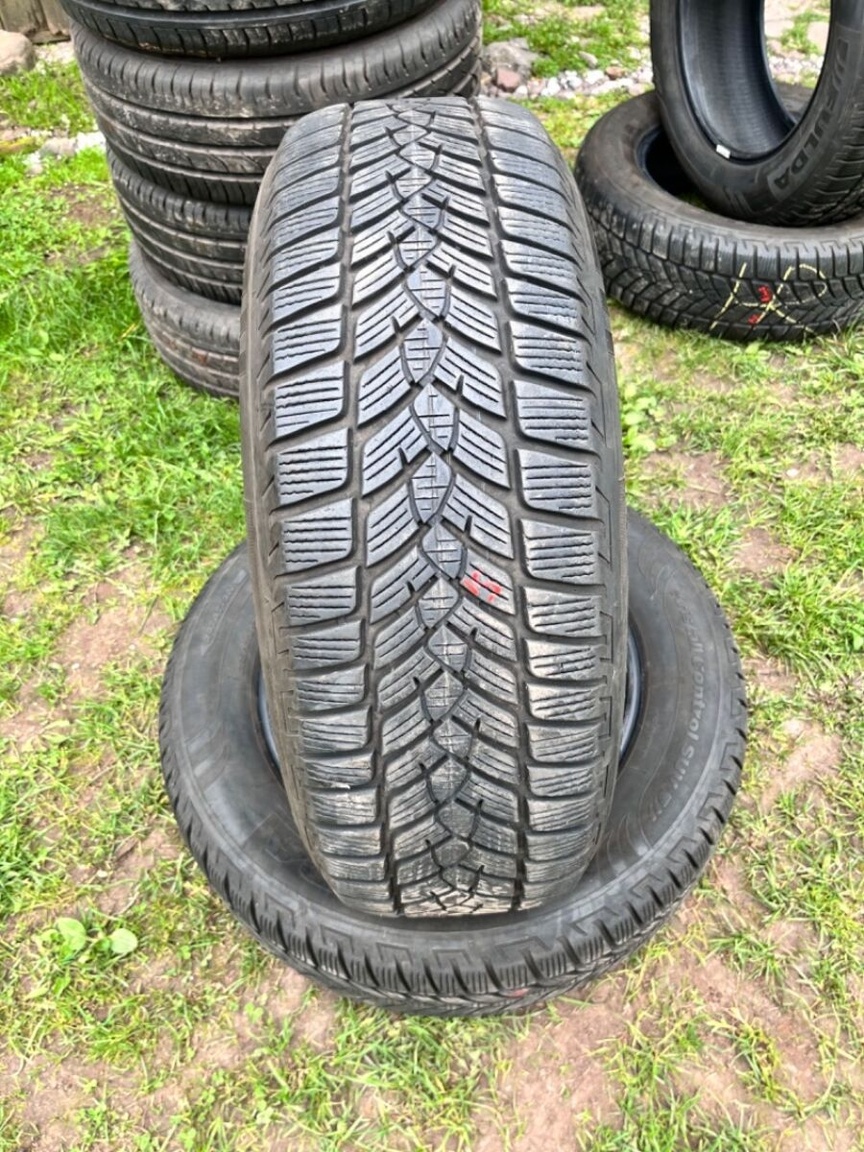 2ks. 225/65 R17 106H zimní pneu