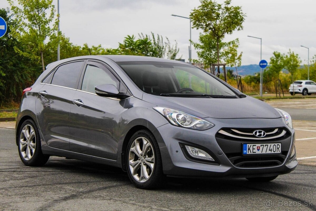 Hyundai i30 1.6 CRDi DOHC 16V Dynamic