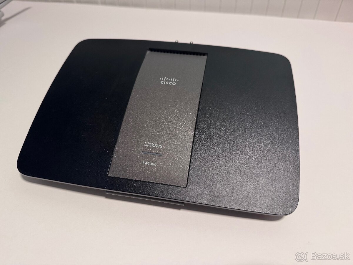 Linksys EA6400 Smart Wi-Fi AC1600 Router