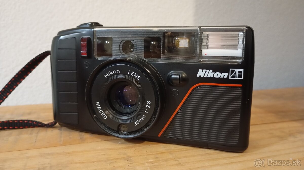 NIKON AF3. 35mm/2,8.