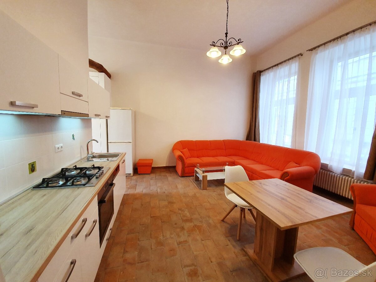 Predaj 1-izbový byt, 44m2, Mlynská ul.,Košice - Staré Mesto