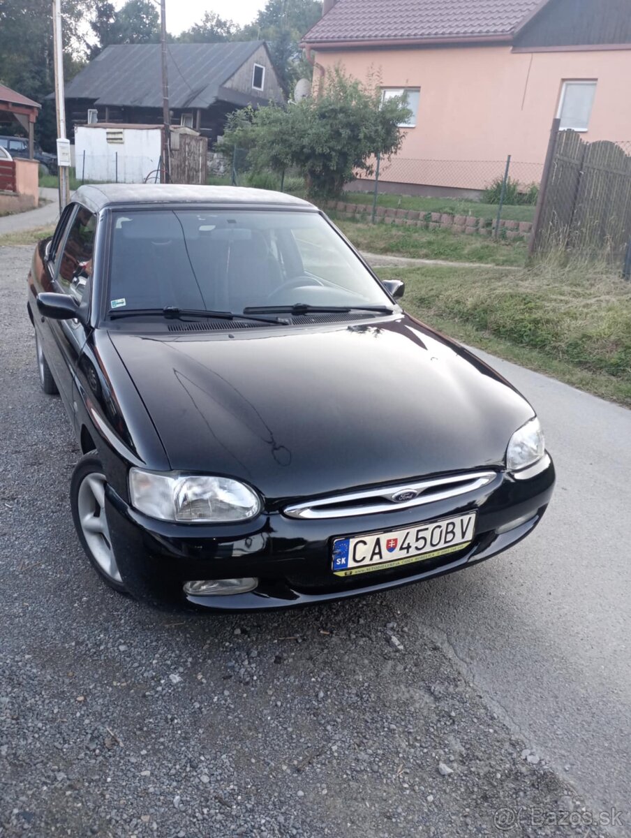 Ford Escort, 1.8 Benzín