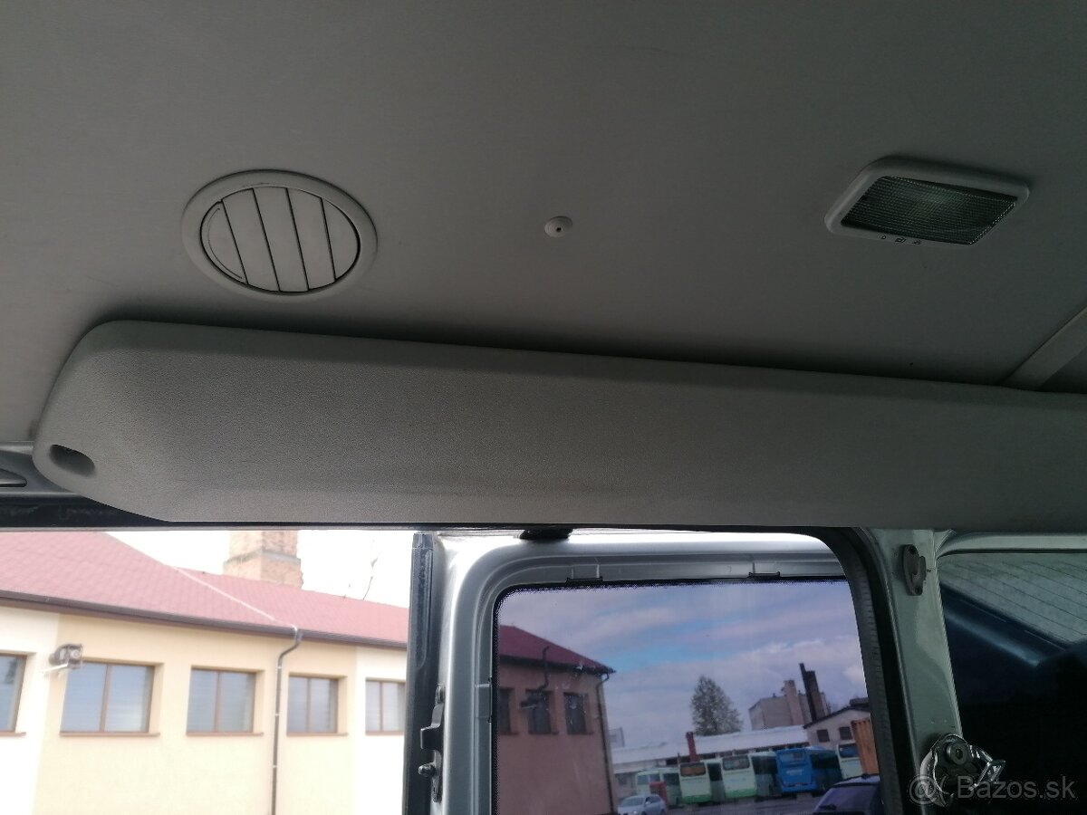 Predam zadné výduchy kúrenia VW T5 fejzlift