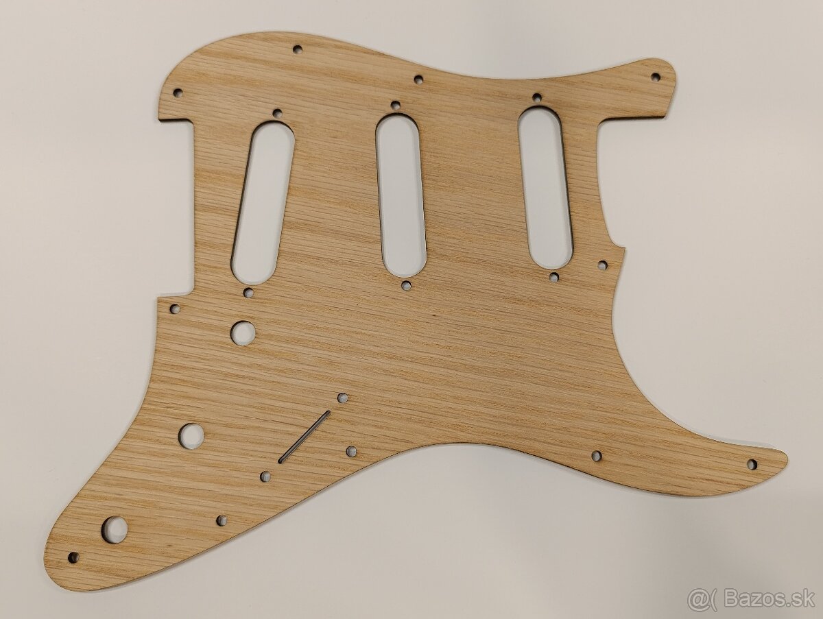 Pickguard pre STRATOCASTER prírodný dub