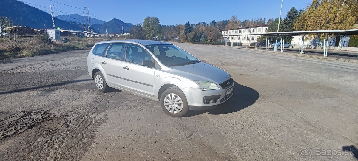 Ford Focus Combi 1.6i benzin 2005 možná výmena