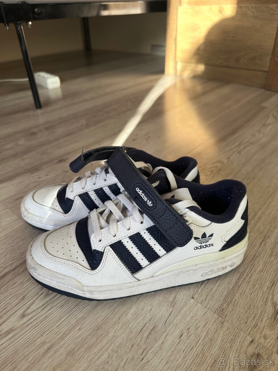 Adidas tenisky