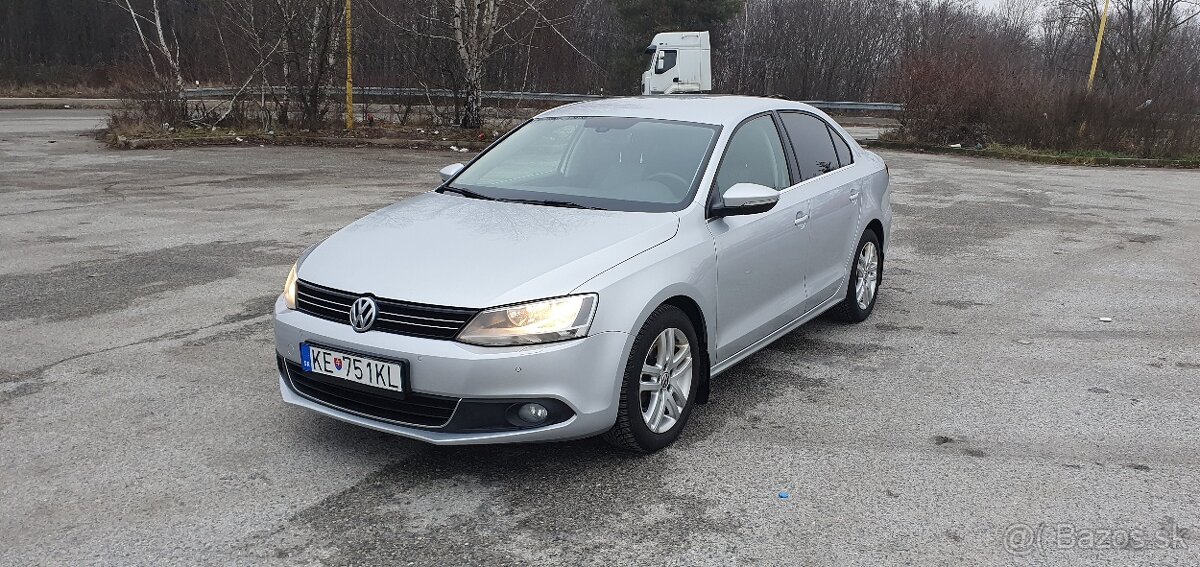 Volkswagen Jetta 2,0 TDI Highline manuál