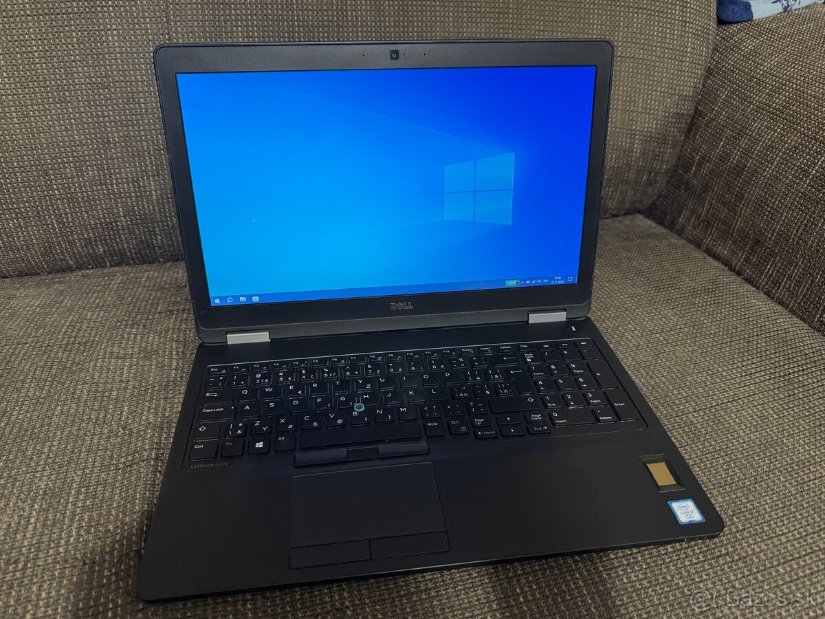 Notebook DELL Latitude E5570