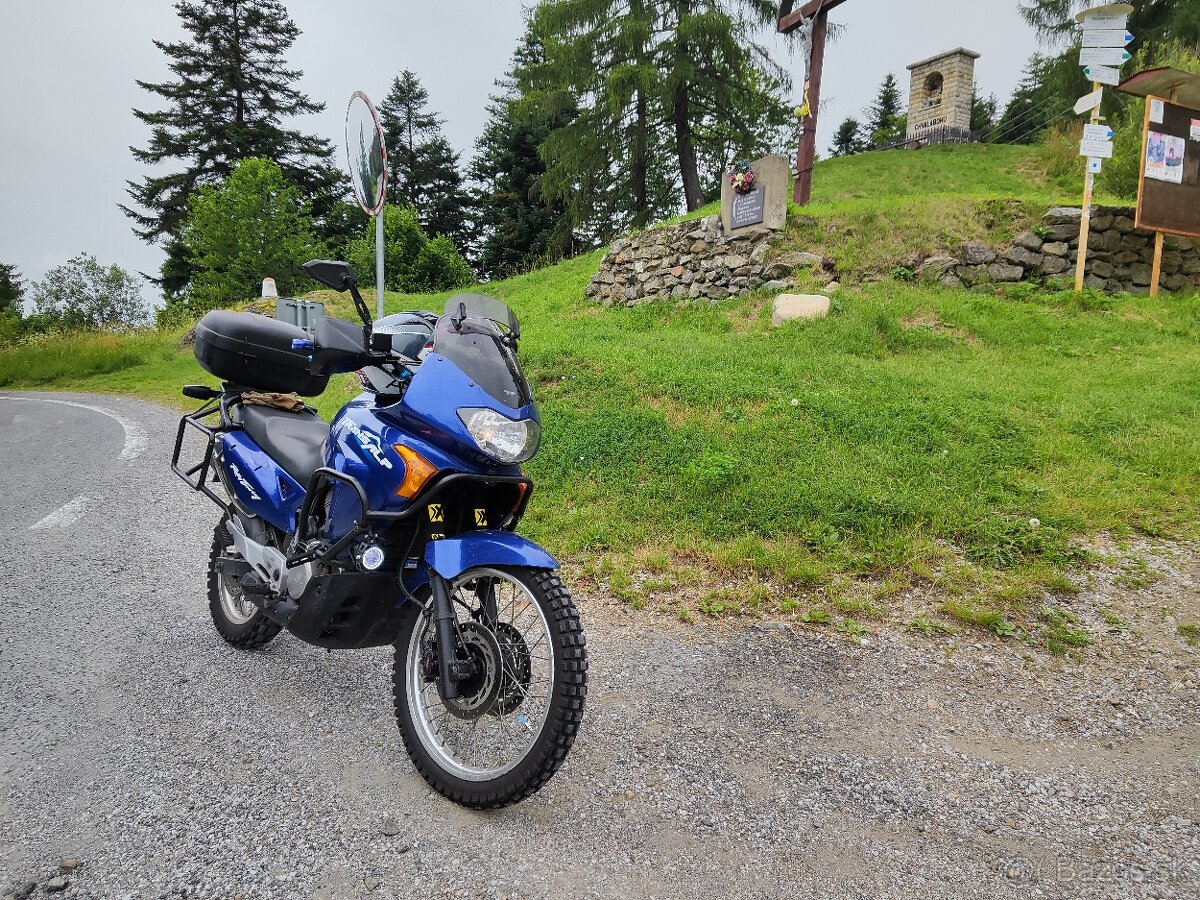 Honda transalp XL650V + oblečenie grátis