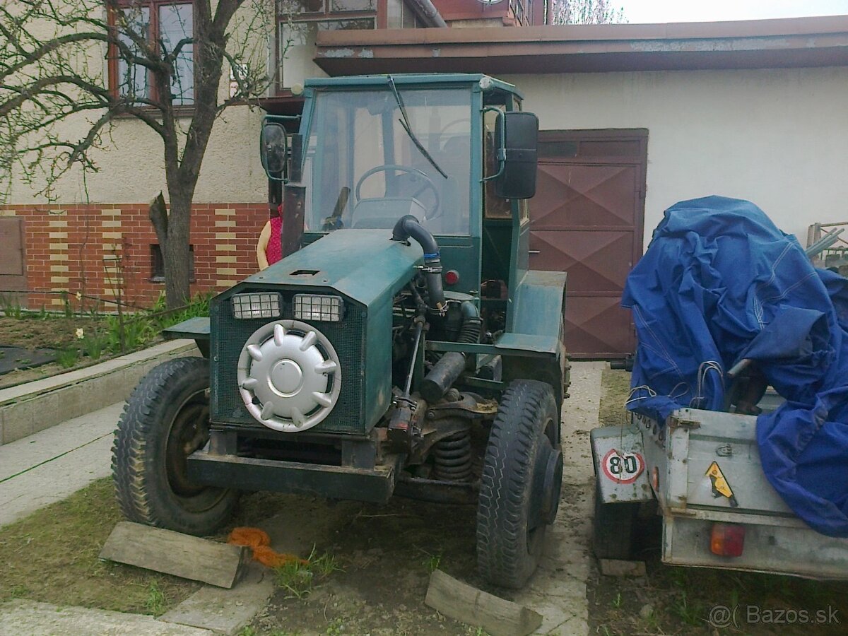 Malotraktor Domacej výroby