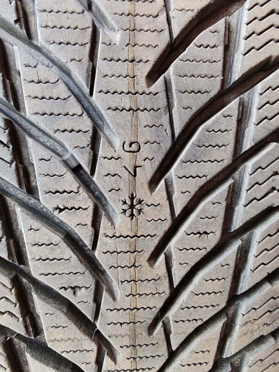 Predám 4ks zimné pneumatiky 215/55 R17 98V