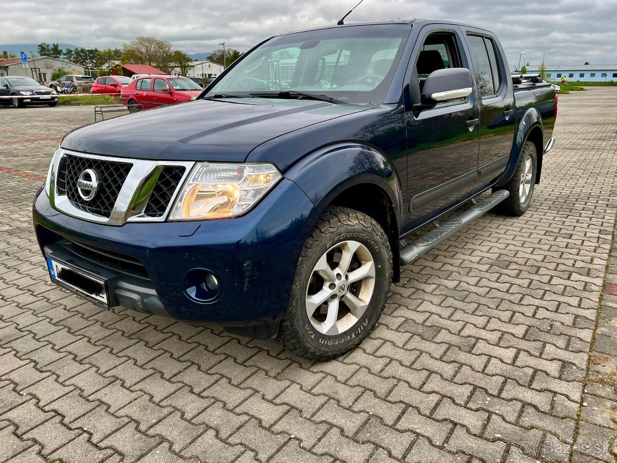 Nissan Navara NP300 DoubleCab Tekna