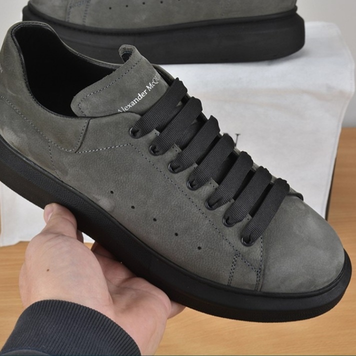 Alexander McQueen  č. 36-47