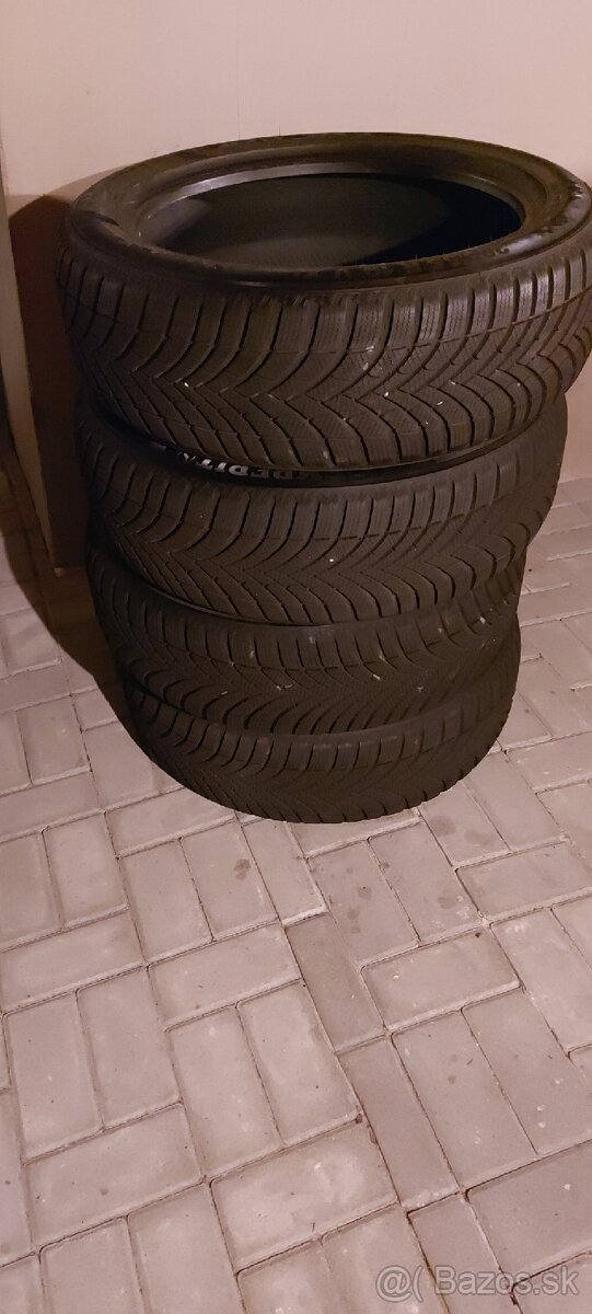 Zimné pneumatiky 205/55 R19