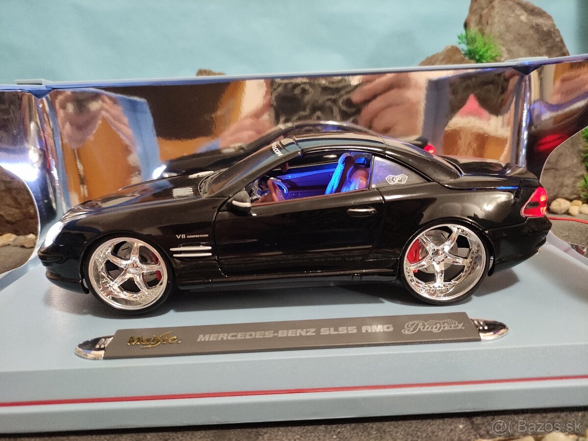 Prodám model 1:18 mercedes benz SL55 AMG