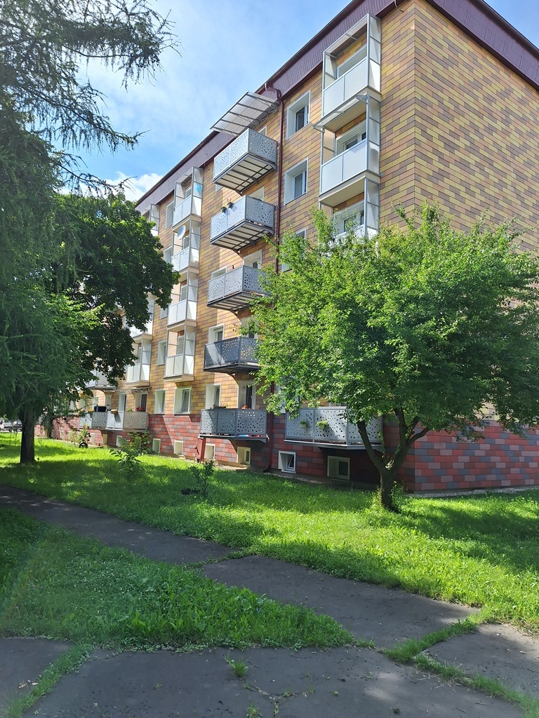 Predám 2 iz. byt s balkónom (57 m2), ul. Rožňavská, RS