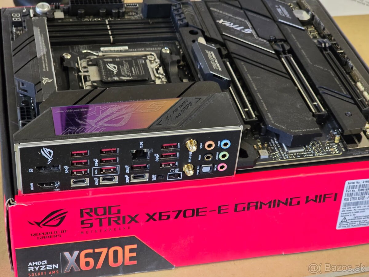 ASUS ROG STRIX X670E-E Gaming WIFI