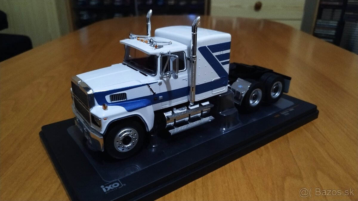 modely aut 1/43; FORD; IXO