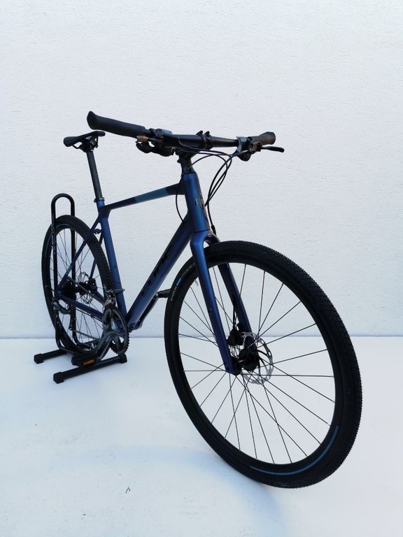 Nový bicykel Cube Nulane velvetblue´n´black M