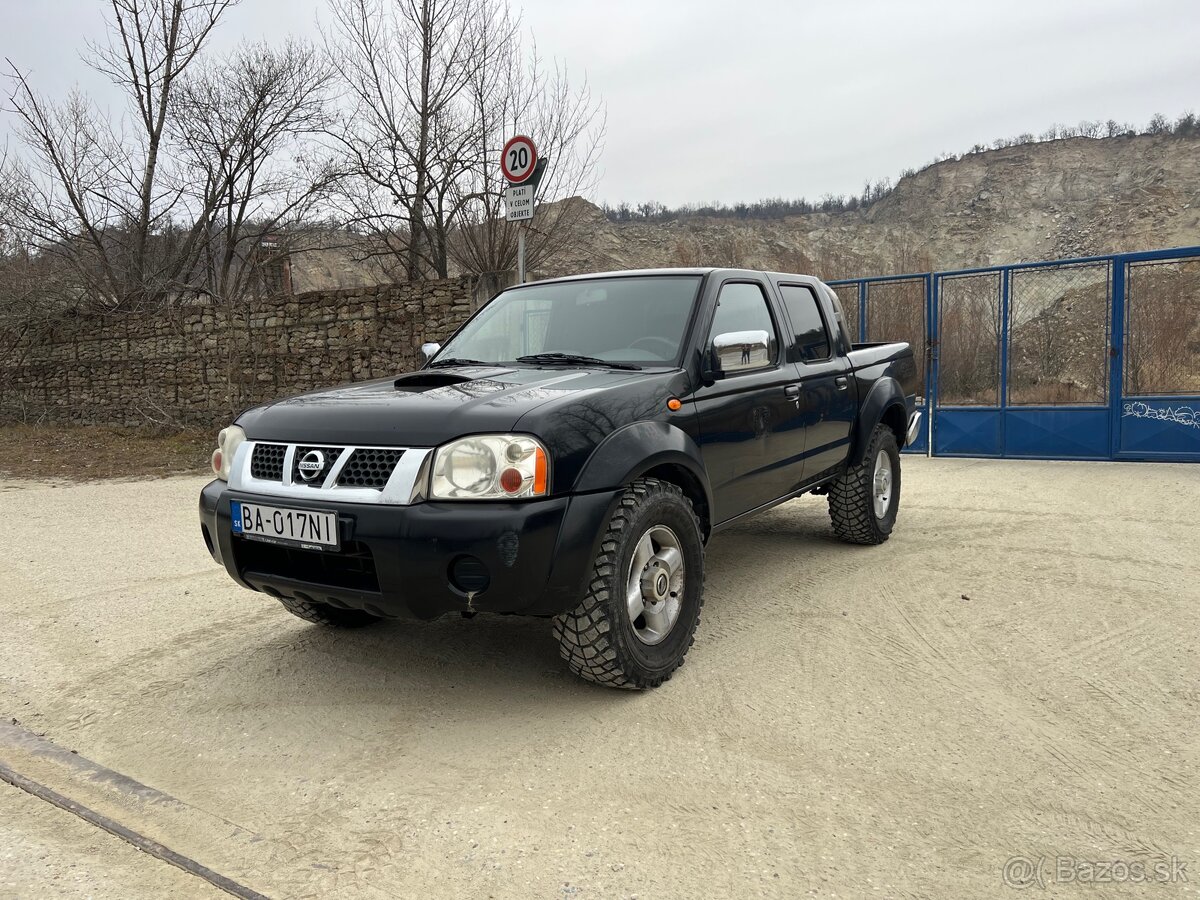 Nissan Navara 2.5Di 98kw D22