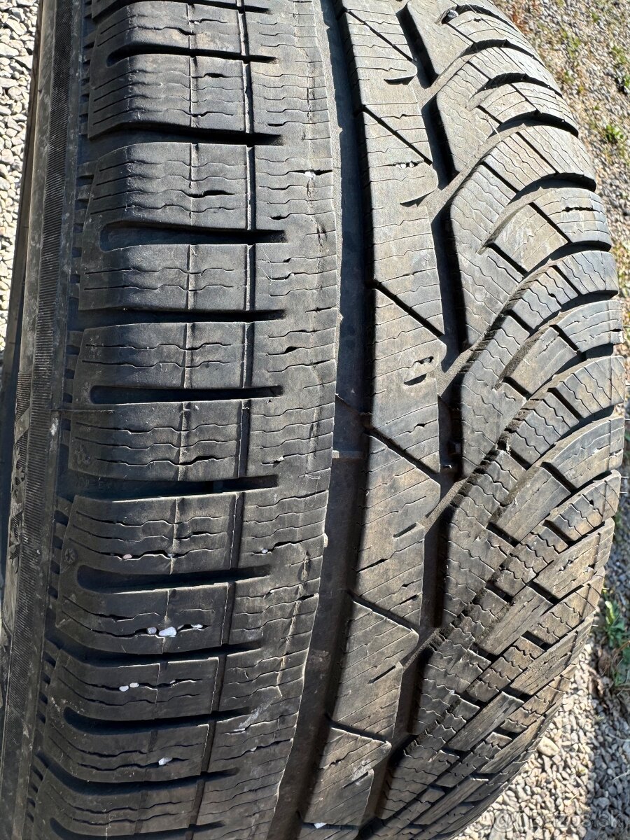 Zimne pneumatiky 235/50/R17 Michelin Pilot Alpin