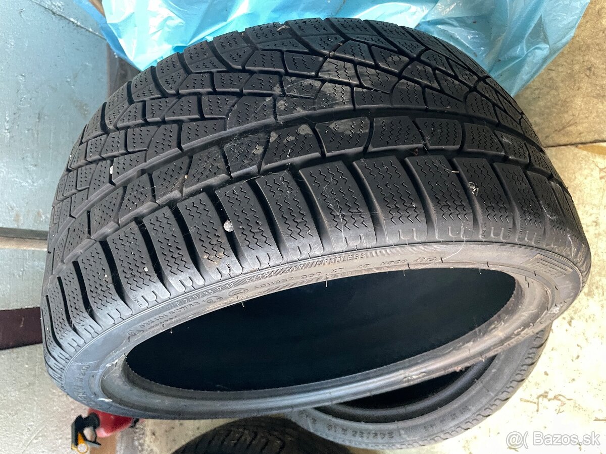 Pirelli 245/35 r18